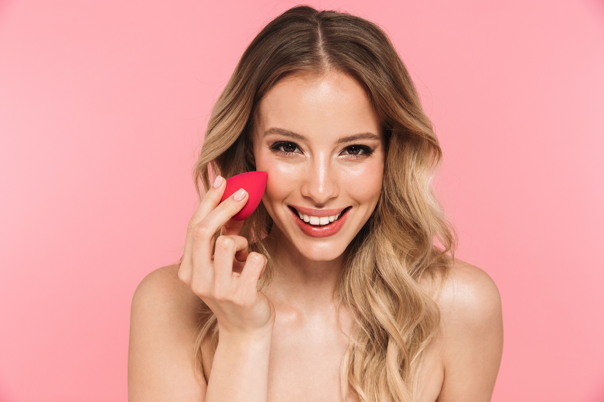 How to effectively clean a makeup sponge – learn the sensational way!