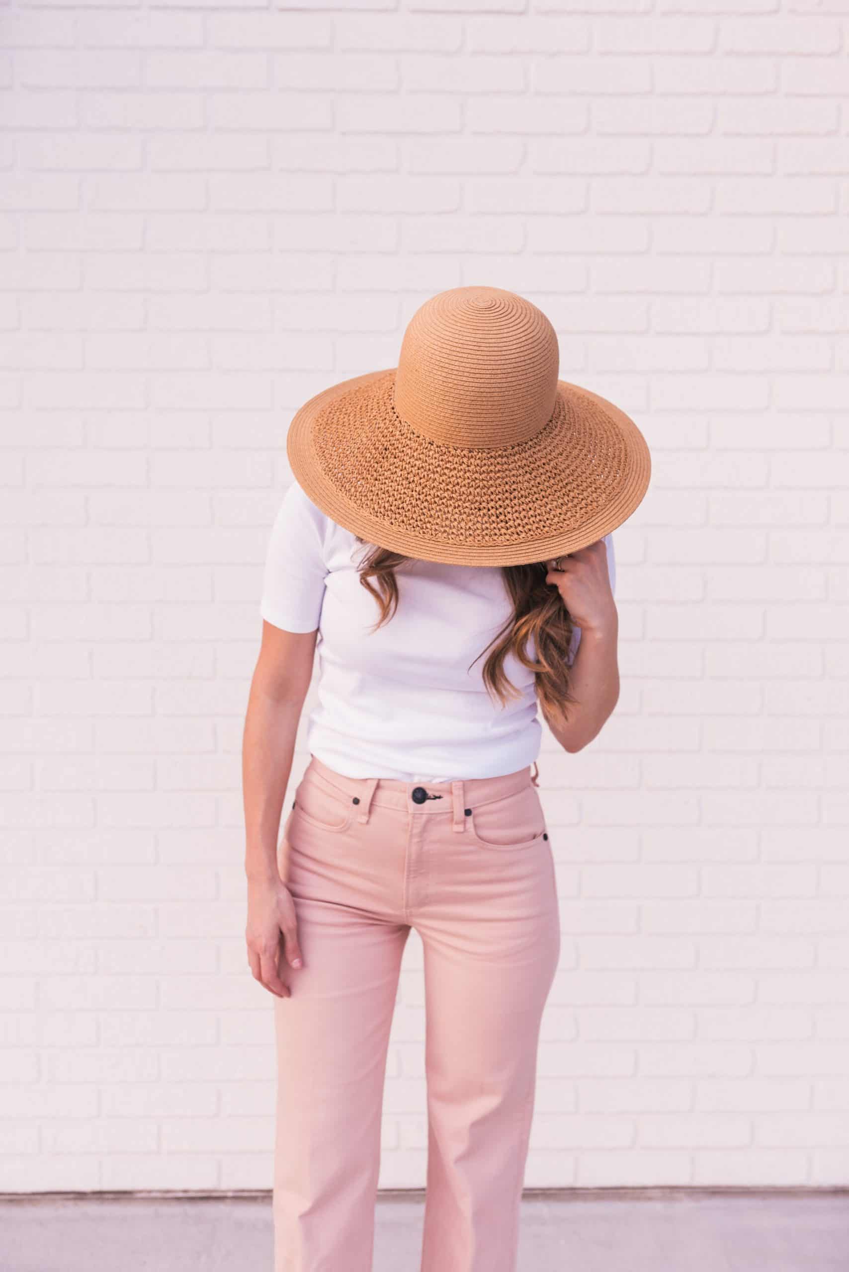 7 clothes you absolutely must have in your closet this summer!