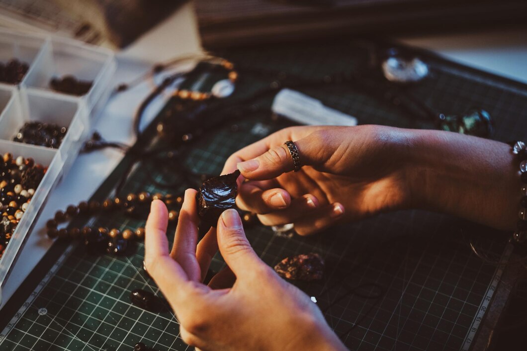 The artistic world of studio jewelry: A deep dive into craftsmanship and design